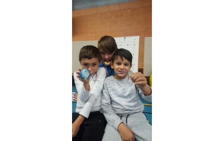 3 belles médailles pour nos jeunes à L'isle sur Sorgues (FFTA)